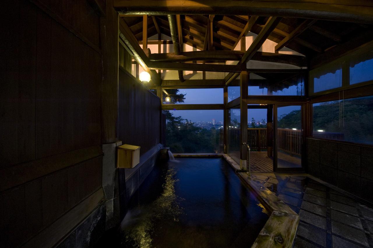 Takasaki Kannonyama Onsen Kinzanso Hotel Zewnętrze zdjęcie
