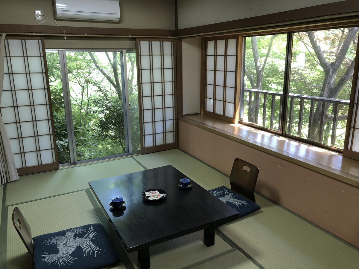 Takasaki Kannonyama Onsen Kinzanso Hotel Zewnętrze zdjęcie