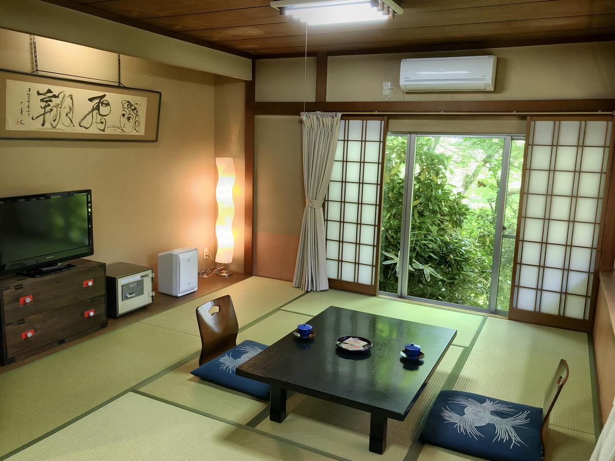 Takasaki Kannonyama Onsen Kinzanso Hotel Zewnętrze zdjęcie